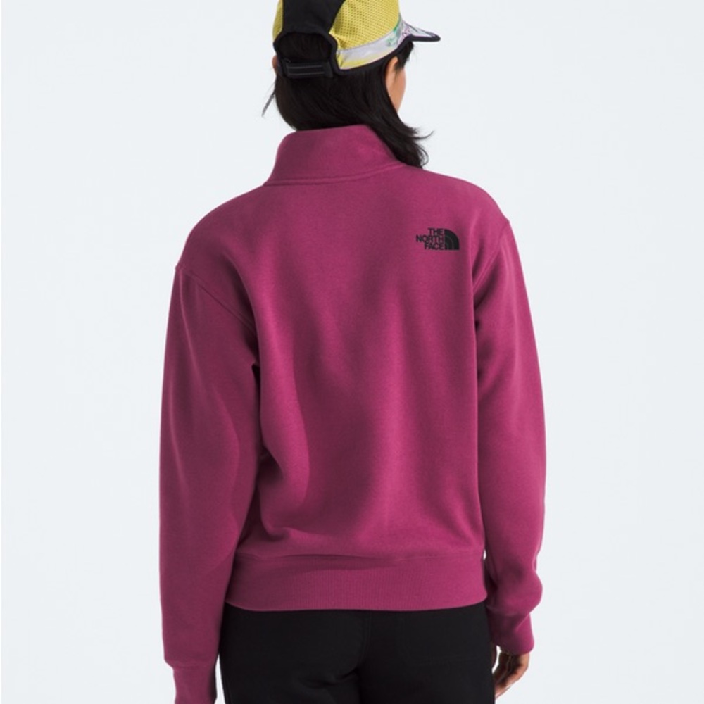 The North Face Women's Mauve Pink Boxy Quarter-Zip Sweatshirt - Picture 3 of 10